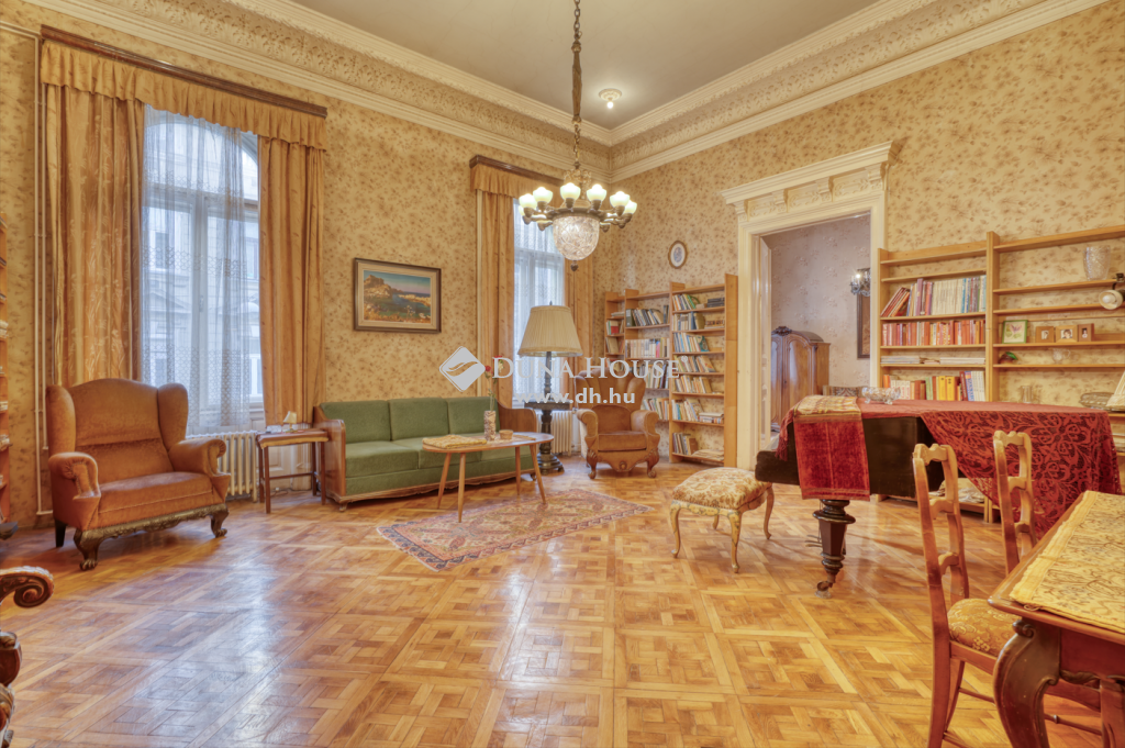 For sale Flat Budapest VI. kerület, 