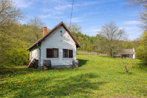 Eladó Ház 8245 Pécsely 