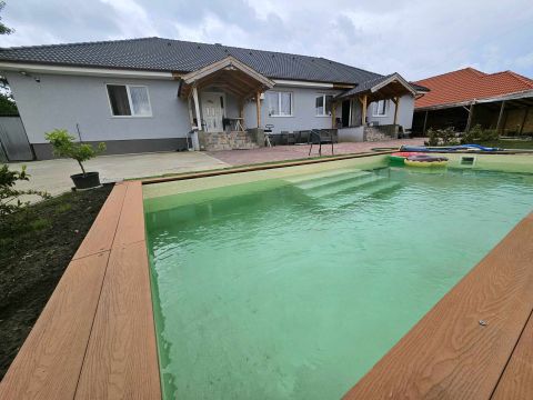 Eladó Ház 2111 Szada 