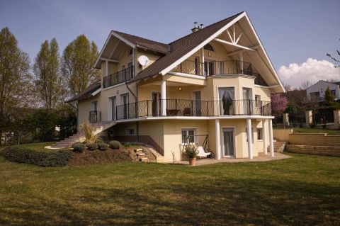 Eladó Ház 2089 Telki , Iskola közelében