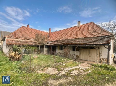 Eladó Ház 8444 Szentgál , Petőfi utca