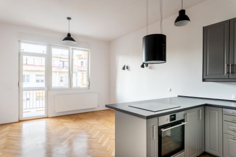 Kiadó Lakás 1015 Budapest 1. kerület 