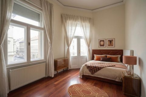 Eladó Lakás 1068 Budapest 6. kerület 