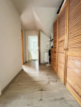 Eladó Lakás 2030 Érd 