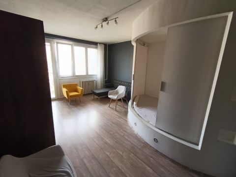 Eladó Lakás 6000 Kecskemét Batthány utca 3.emeletei lakás