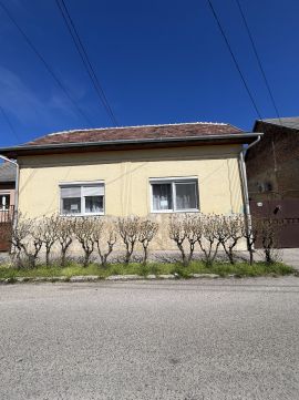 Eladó Ház 8100 Várpalota Várpalota
