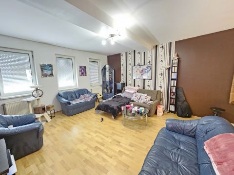 Eladó Lakás 8500 Pápa Pápa - BELVÁROS SZÍVÉBEN 9 lakásos társasház 