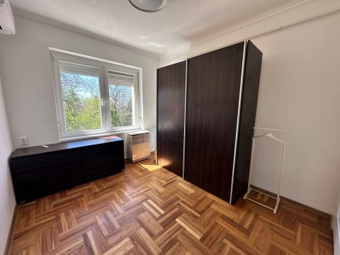 Eladó Lakás 1108 Budapest 10. kerület , Felújított, 2.emeleti erkélyes, klímás, lakóparki lakás