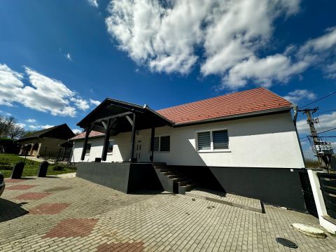 Eladó Ház 7735 Szűr 