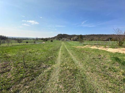 Eladó Ház 8083 Csákvár , Csákvár külterületén