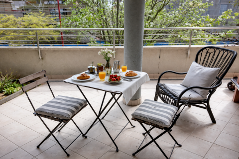 Kiadó Lakás 1138 Budapest 13. kerület , Kertes lakás kiadó a Duna parton!