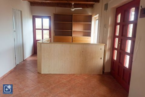 Kiadó Ipari 2030 Érd , Központhoz közel