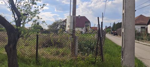 Eladó Telek 2244 Úri 