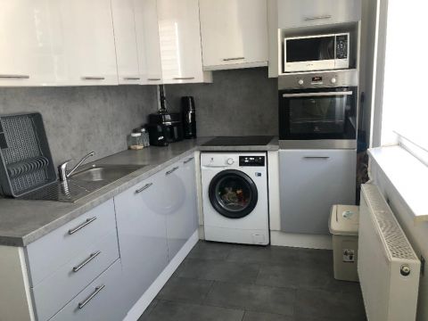 Eladó Lakás 8400 Ajka , 8400 Ajka, belváros