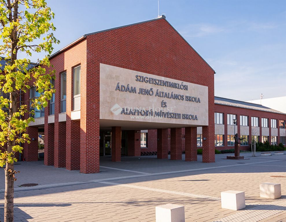 2310 Szigetszentmiklós , Dujmó lakópark — 1/16