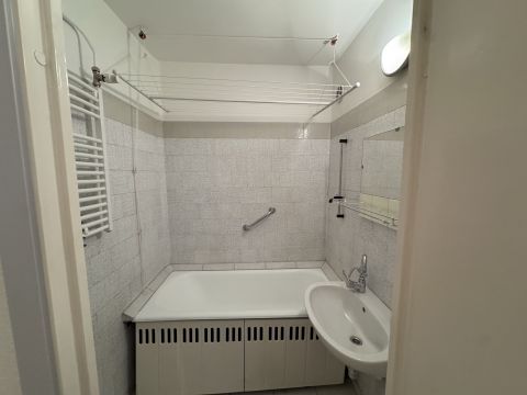 Eladó Lakás 2040 Budaörs 