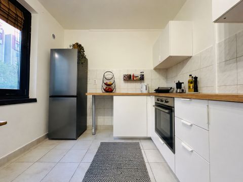 Eladó Lakás 1048 Budapest 4. kerület 