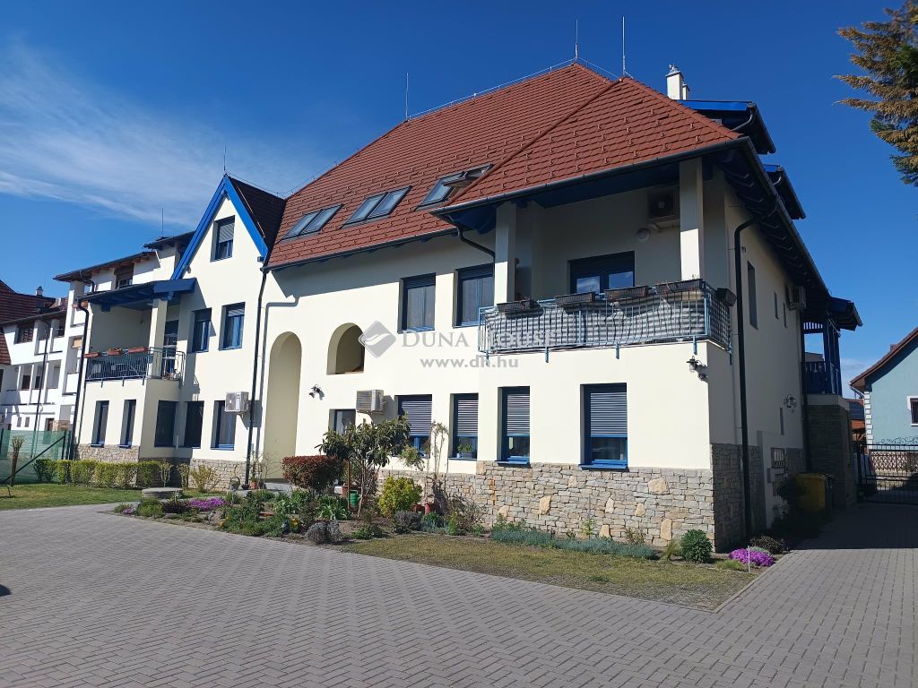 For sale Flat 2112 Veresegyház, 