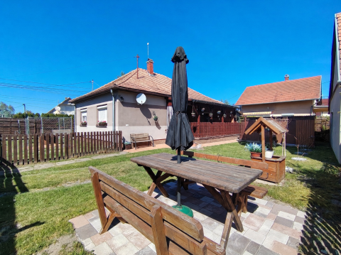 Eladó Ház 8648 Balatonkeresztúr , Csinos lakóház 7 percre a szabadstrandtól