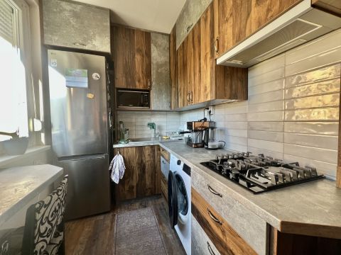 Eladó Lakás 8105 Pétfürdő , Liszt Ferenc utca