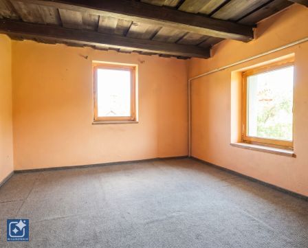 Eladó Ház 2533 Bajót 