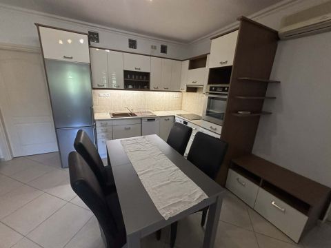 Kiadó Lakás 6000 Kecskemét , Nyíri út