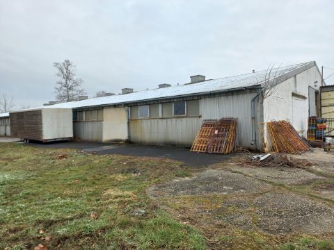 Kiadó Ipari 7631 Pécs 