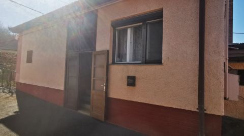 Eladó Ház 7400 Kaposvár , Kényelmes családi ház a Kecelhegy közelében