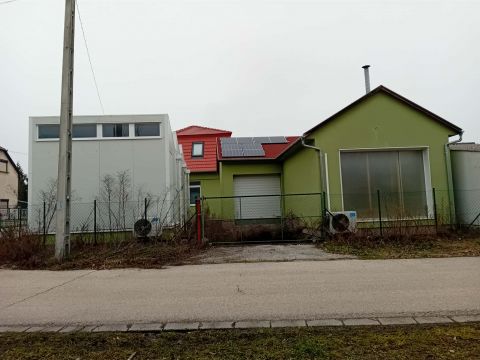 Kiadó Ipari 9028 Győr 