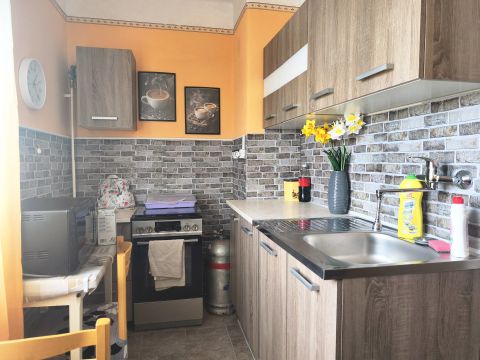 Eladó Lakás 7300 Komló , Komló Szilvás