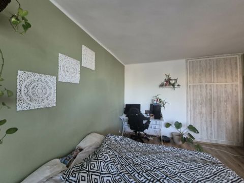 Eladó Lakás 9700 Szombathely Derkovits városrészen 3.emeleti tégla lakás!