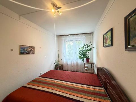 Eladó Lakás 1048 Budapest 4. kerület , 1048 Budapest 4, Farkas-erdő