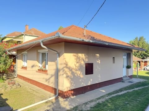 Eladó Ház 5630 Békés Belváros közelében