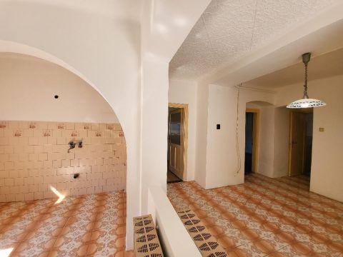 Eladó Ház 7090 Tamási , 7090 Tamási, kertvárosias lakóövezet