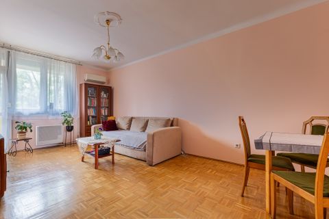 Eladó Lakás 1148 Budapest 14. kerület Egressy tér közelében 1. emeleti 2 szobás lakás