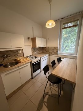 Eladó Lakás 1225 Budapest 22. kerület Zöldövezeti részén !
