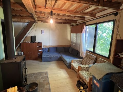 Eladó Ház 2458 Kulcs , A Duna közelében