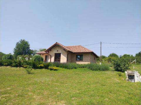 Eladó Ház 2081 Piliscsaba 