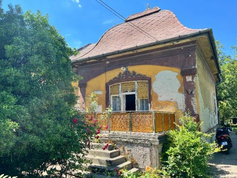 Eladó Ház 1163 Budapest 16. kerület 1163 Budapest 16, családi házas