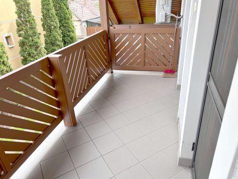 Kiadó Lakás 6400 Kiskunhalas Lakhatásra vagy irodának is alkalmas 3 szobás lakás