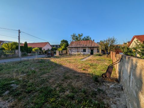 Eladó Telek 2015 Szigetmonostor 