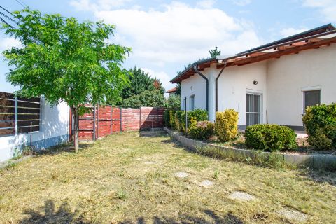 Eladó Ház 1182 Budapest 18. kerület , GANZ KERTVÁROS, N+3 SZOBÁS, 128m2-es IKER HÁZ