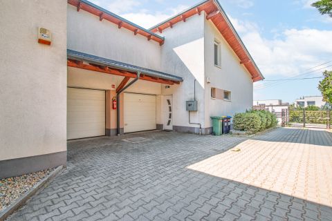 Eladó Ház 1182 Budapest 18. kerület GANZ KERTVÁROS, N+3 SZOBÁS, 128m2-es IKER HÁZ