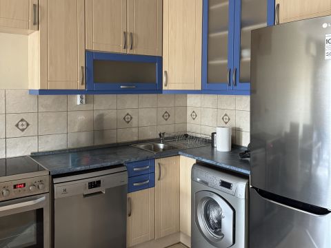Kiadó Lakás 1149 Budapest 14. kerület Bútorozott, 1 + 2 félszobás lakás erkéllyel!