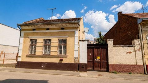 Eladó Lakás 4002 Debrecen , 4025 Debrecen, Belváros I. Övezet