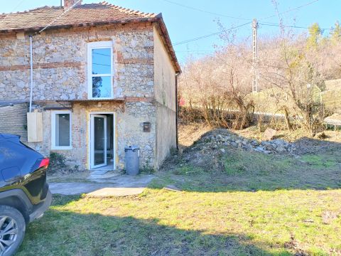 Eladó Ház 7627 Pécs , Gyükésen hangulatos kis ikerházfél