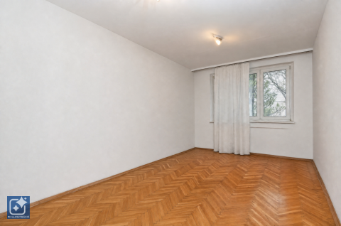 Eladó Lakás 1035 Budapest 3. kerület , III. ker., Óbuda - 2 szoba + LOGGIA. Jó állapotú ingatlan 