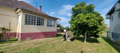 Eladó Ház 8877 Tornyiszentmiklós , Felújítandó 2 szobás családi ház eladó!
