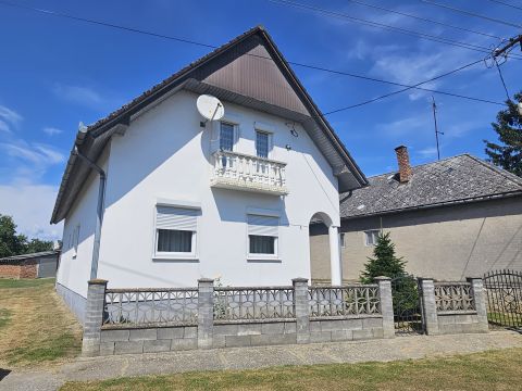 Eladó Ház 7968 Felsőszentmárton 