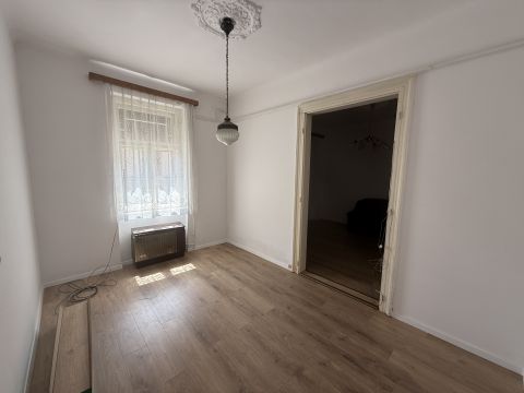 Eladó Lakás 1193 Budapest 19. kerület Közel a kispesti uszodához csendes 1.5 szobás lakás